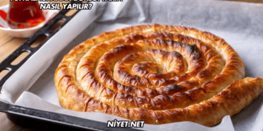 Yufkalı Ispanak Böreği Tarifi Nasıl Yapılır?